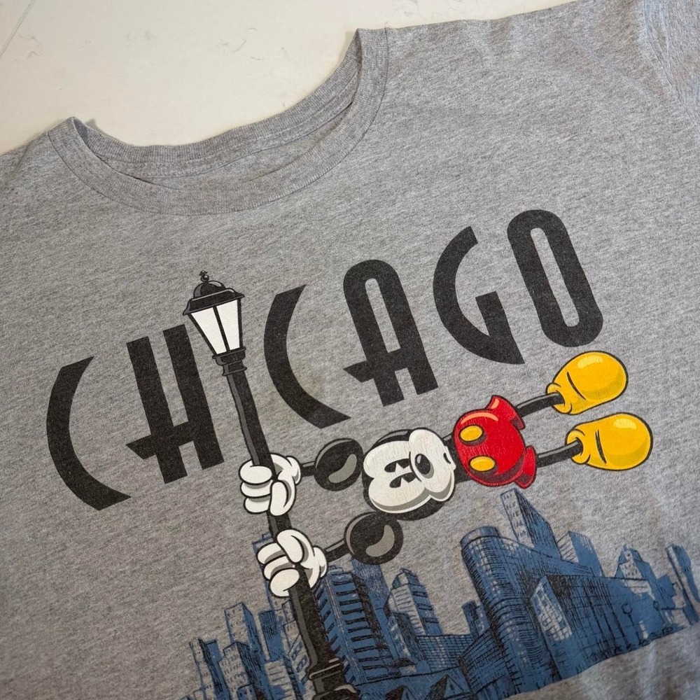 Disney Store Chicago Windy City Mickey Mouse T-Shirt Gray XL Organic Cotton
